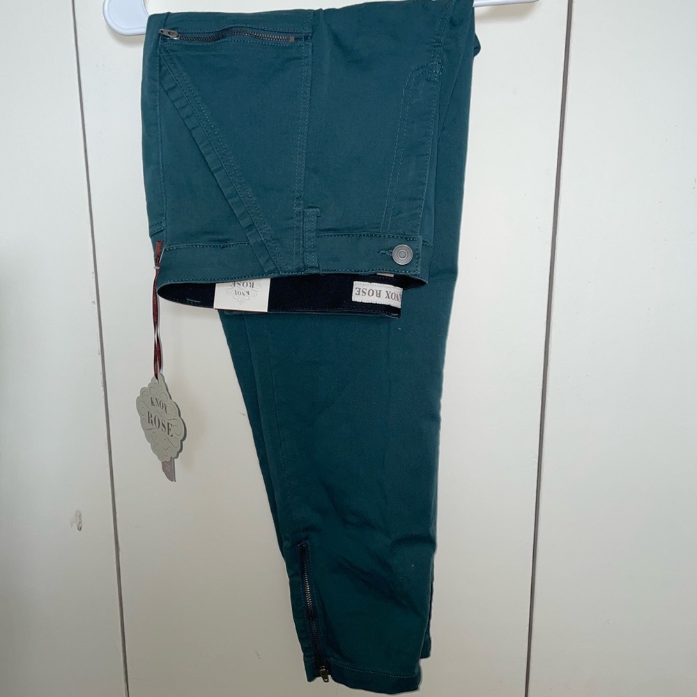 NWT Mid rise skinny, stretch fit blue jeans